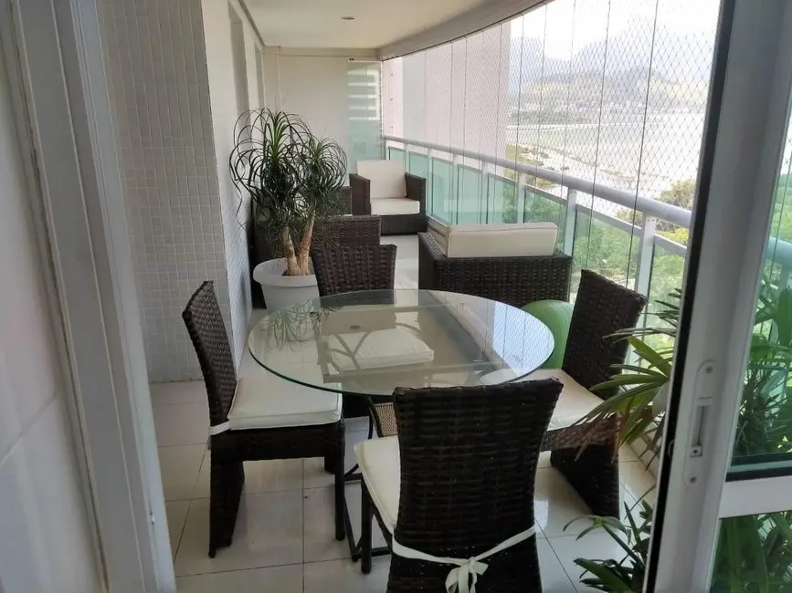 Apartamento com 2 quartos à venda, 110m2 em Barra da Tijuca, Rio De Janeiro - RJ - imagem 2 Foto 2 de Apartamento com 2 quartos à venda, 110m2 em Barra da Tijuca, Rio De Janeiro - RJ