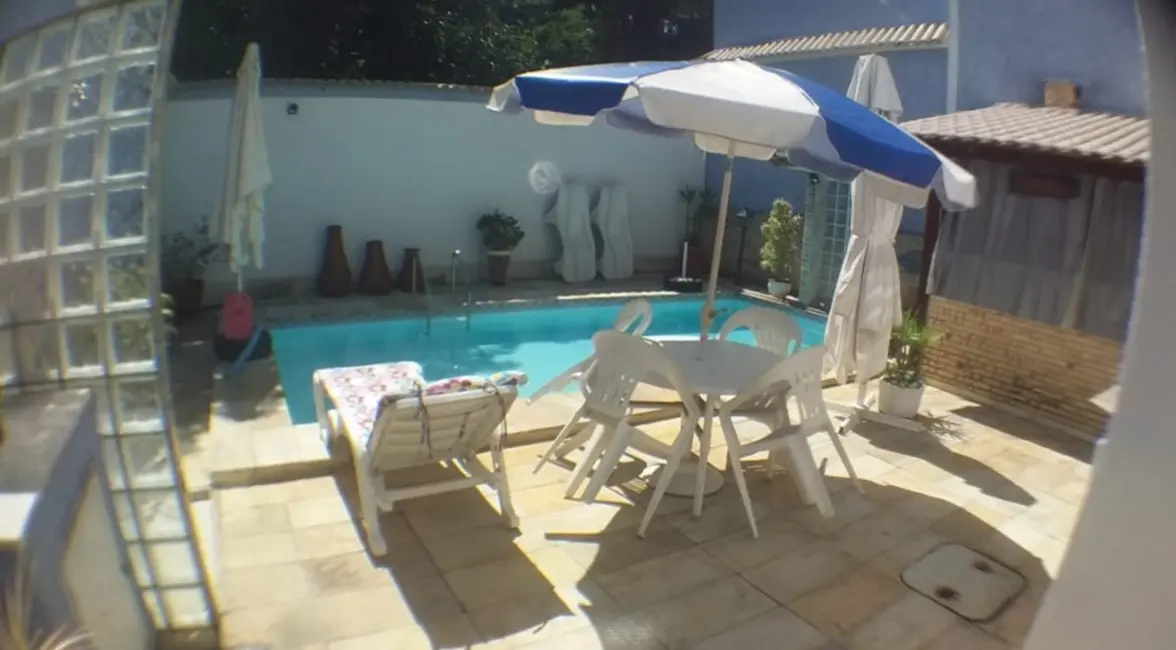 Foto 3 de Casa de Condomínio com 3 quartos à venda, 360m2 em Maria da Graça, Rio De Janeiro - RJ