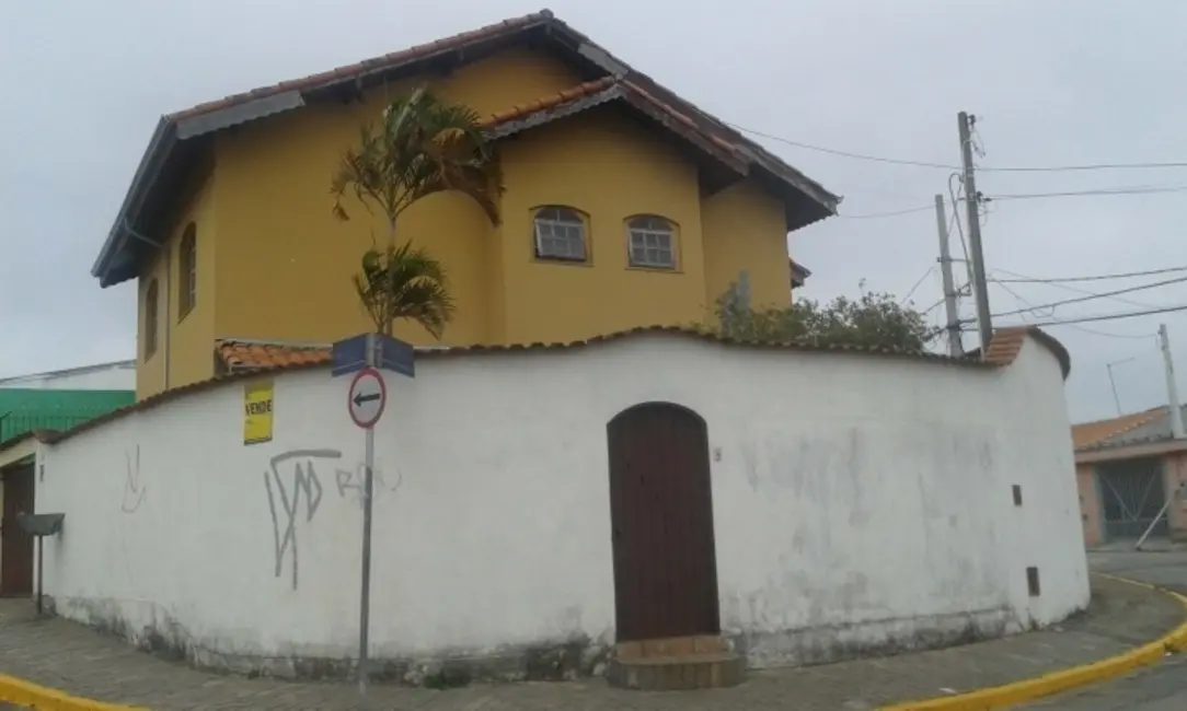 Foto 2 de Sobrado com 3 quartos à venda, 224m2 em Jardim Ivete, Mogi Das Cruzes - SP
