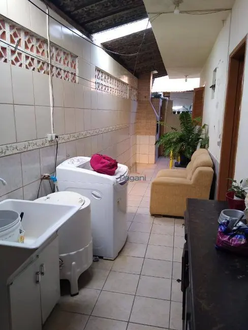 Casa com 3 quartos à venda, 360m2 em Bela Vista, Palhoca - SC - imagem 4 Foto 4 de Casa com 3 quartos à venda, 360m2 em Bela Vista, Palhoca - SC
