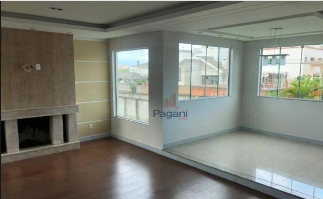 Foto 1 de Casa de Condomínio com 4 quartos à venda, 500m2 em Palhoca - SC