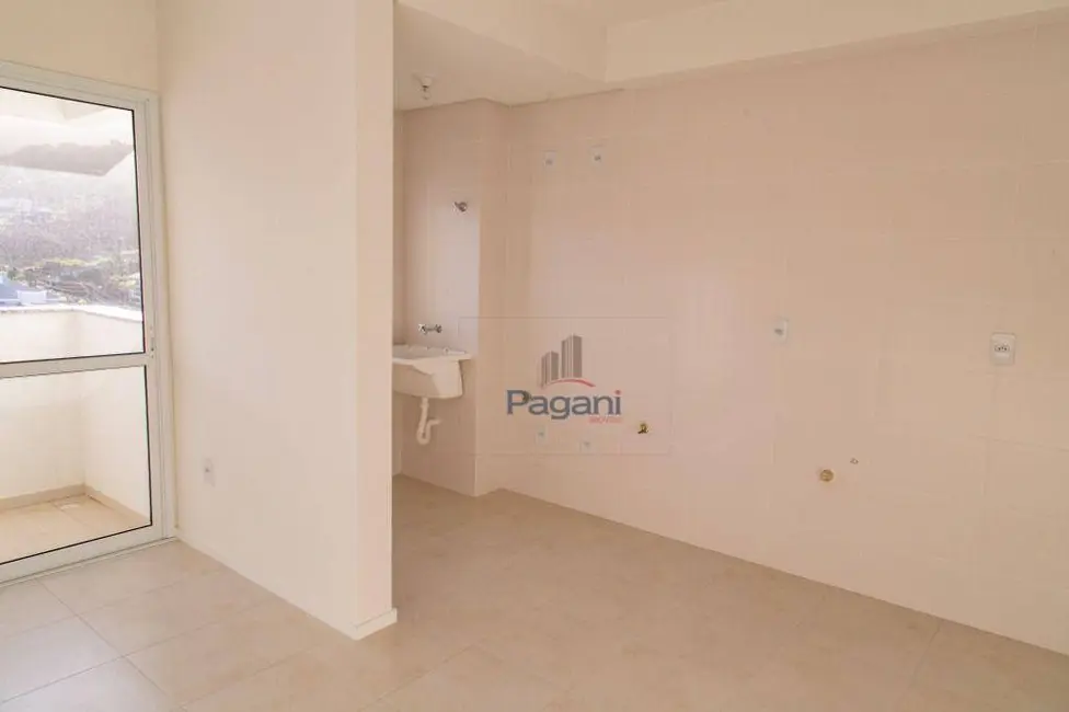 Foto 4 de Apartamento com 2 quartos para alugar, 54m2 em Passa Vinte, Palhoca - SC