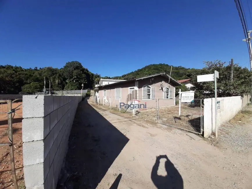 Foto 1 de Casa com 2 quartos à venda, 400m2 em Aririú, Palhoca - SC