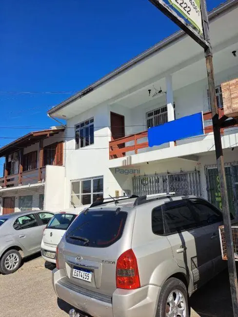 Foto 1 de Casa com 3 quartos à venda, 300m2 em Praia Comprida, Sao Jose - SC