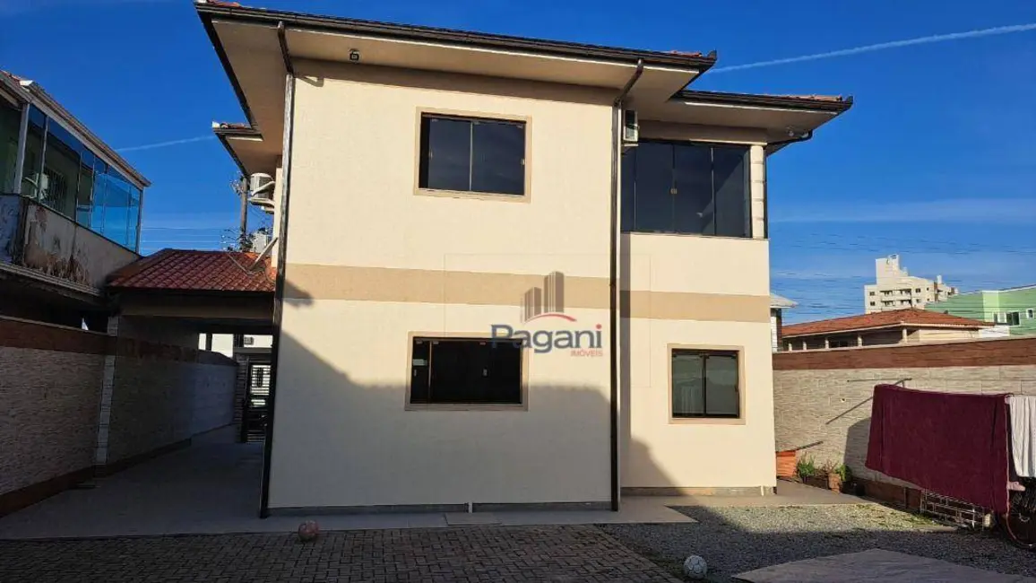 Foto 9 de Casa com 3 quartos à venda, 360m2 em Palhoca - SC