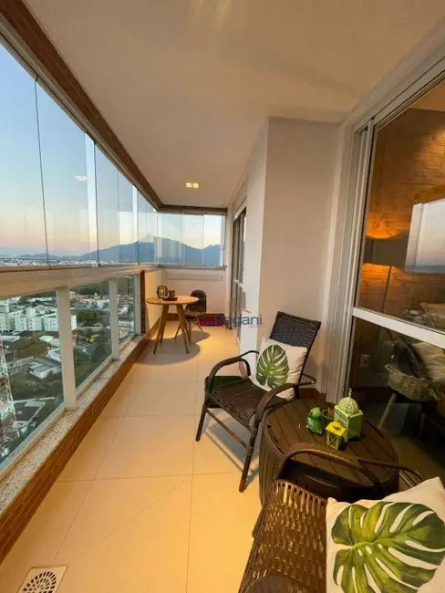 Apartamento com 2 quartos à venda, 122m2 em Centro, Palhoca - SC - imagem 9 Foto 9 de Apartamento com 2 quartos à venda, 122m2 em Centro, Palhoca - SC