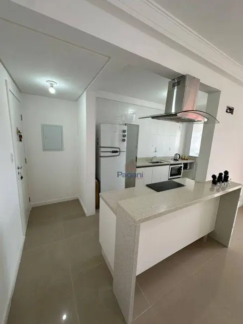 Foto 1 de Apartamento com 3 quartos à venda e para alugar, 83m2 em Barreiros, Sao Jose - SC