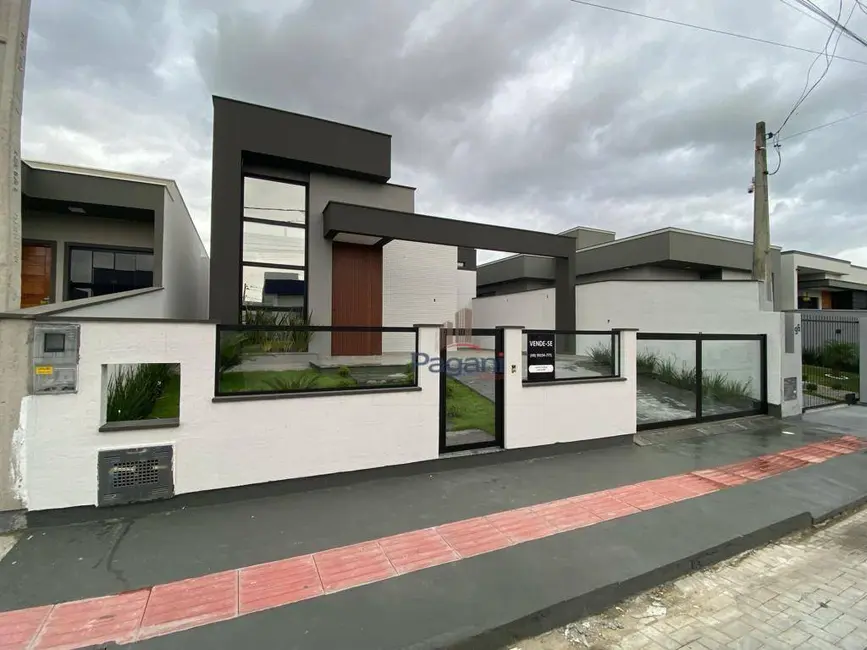 Foto 1 de Casa com 3 quartos à venda, 200m2 em Caminho Novo, Palhoca - SC