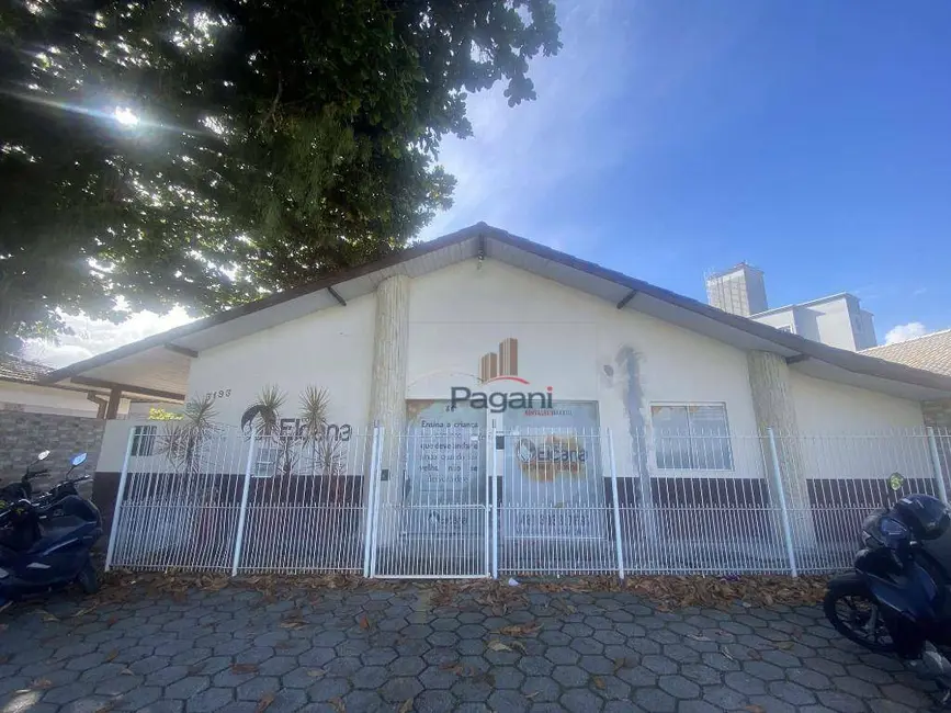 Foto 1 de Casa para alugar, 1100m2 em Centro, Palhoca - SC
