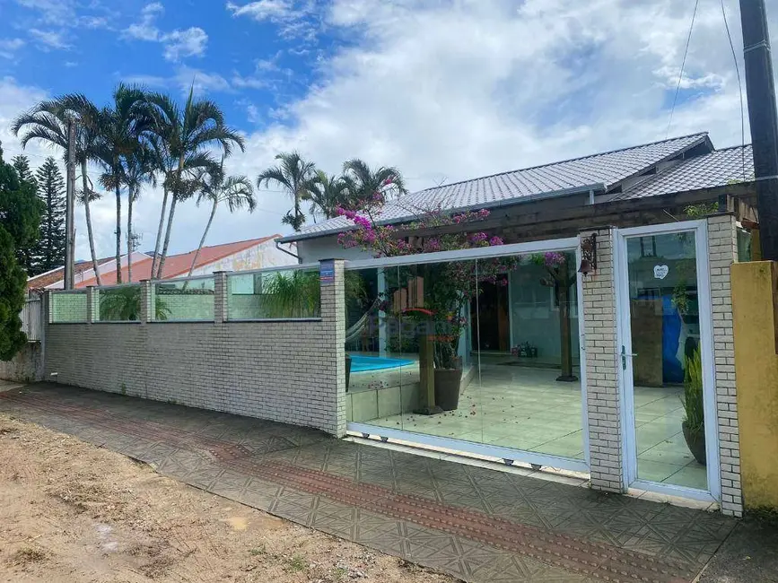 Foto 1 de Casa com 8 quartos à venda, 360m2 em Praia do Sonho (Ens Brito), Palhoca - SC