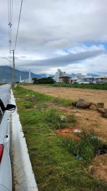 Foto 1 de Terreno / Lote à venda, 600m2 em Barra do Aririú, Palhoca - SC