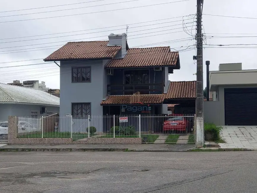Foto 1 de Casa com 3 quartos à venda, 360m2 em Palhoca - SC