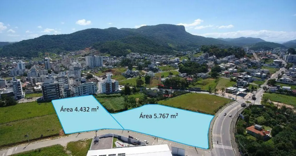 Foto 1 de Terreno / Lote à venda, 4432m2 em Pagani, Palhoca - SC