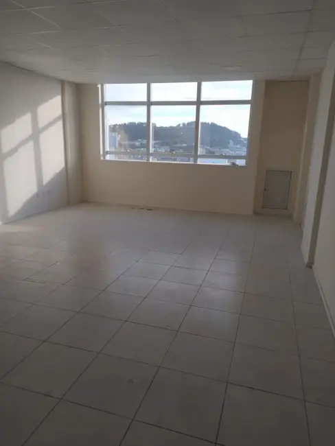 Foto 1 de Sala Comercial para alugar, 33m2 em Passa Vinte, Palhoca - SC