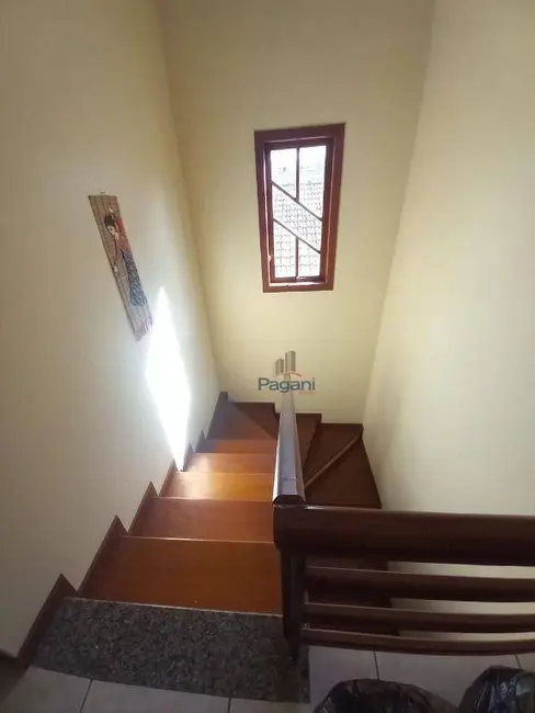 Casa com 3 quartos à venda, 540m2 em Centro, Palhoca - SC - imagem 9 Foto 9 de Casa com 3 quartos à venda, 540m2 em Centro, Palhoca - SC