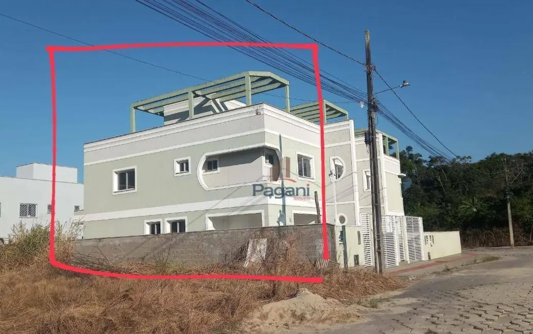 Foto 2 de Sobrado com 3 quartos à venda, 150m2 em Aririú, Palhoca - SC