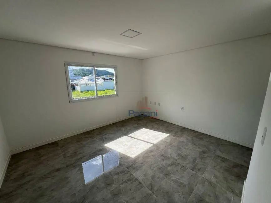 Foto 9 de Sobrado com 2 quartos à venda, 150m2 em Aririú, Palhoca - SC