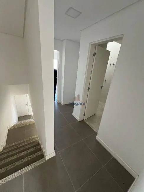 Foto 8 de Sobrado com 2 quartos à venda, 150m2 em Aririú, Palhoca - SC