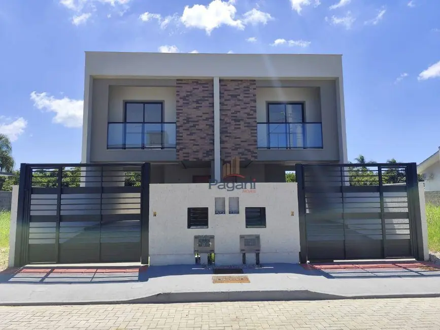 Foto 1 de Sobrado com 3 quartos à venda, 150m2 em Forquilhas, Sao Jose - SC