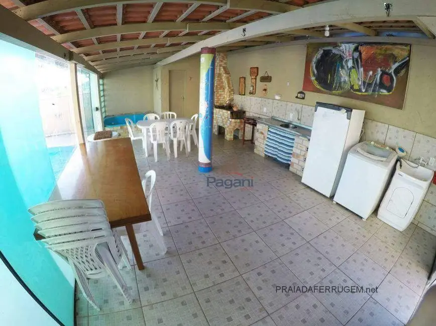 Foto 3 de Casa com 8 quartos à venda, 700m2 em Garopaba - SC