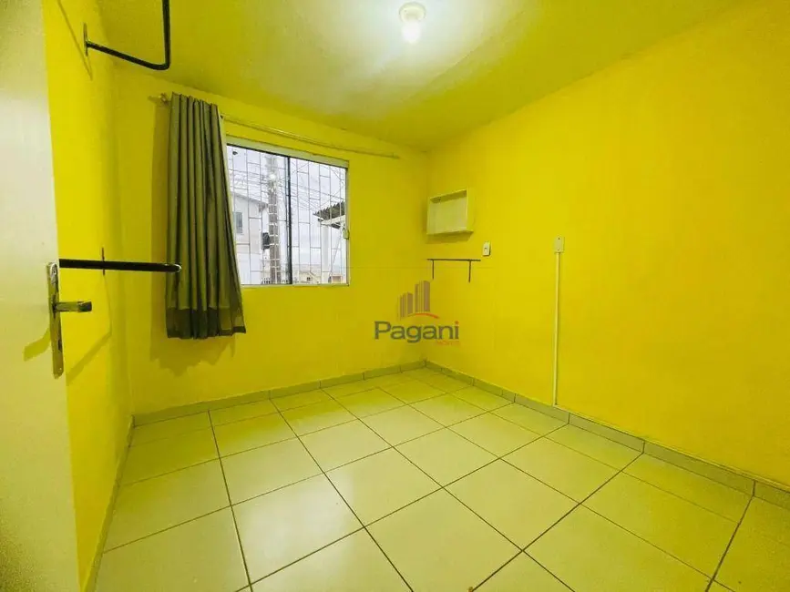 Foto 2 de Casa com 2 quartos para alugar, 250m2 em Palhoca - SC