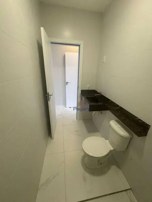 Foto 2 de Sobrado com 2 quartos à venda, 150m2 em Caminho Novo, Palhoca - SC