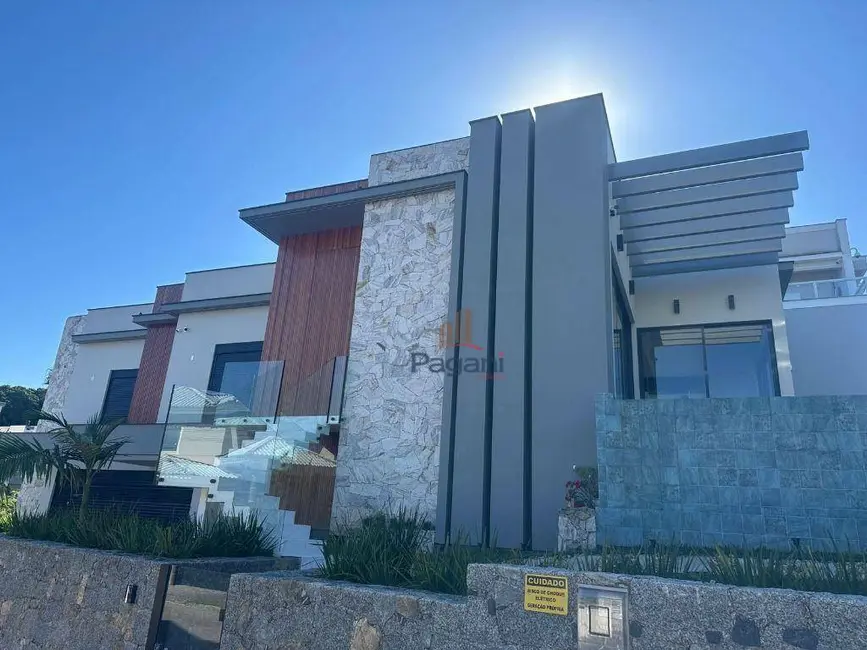 Foto 4 de Casa com 3 quartos à venda, 450m2 em Palhoca - SC