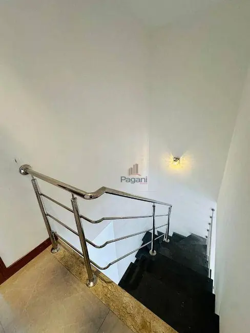 Foto 2 de Sobrado com 2 quartos à venda, 100m2 em Bela Vista, Palhoca - SC