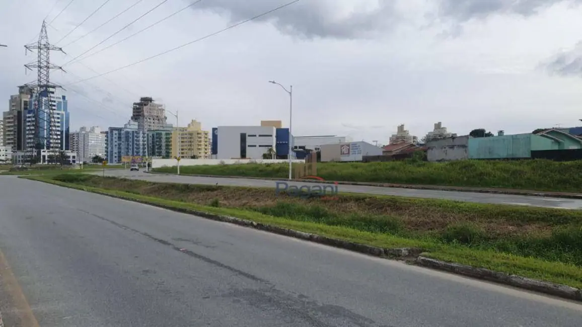 Foto 1 de Terreno / Lote à venda, 620m2 em Passa Vinte, Palhoca - SC