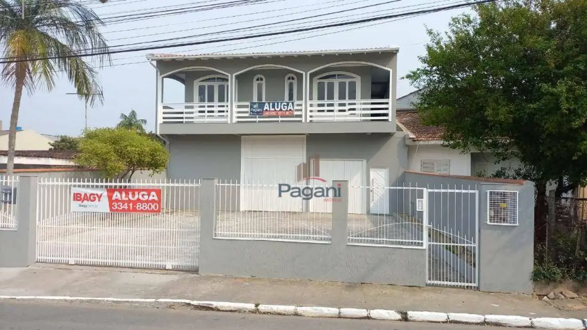 Foto 1 de Casa com 3 quartos para alugar, 355m2 em Passa Vinte, Palhoca - SC