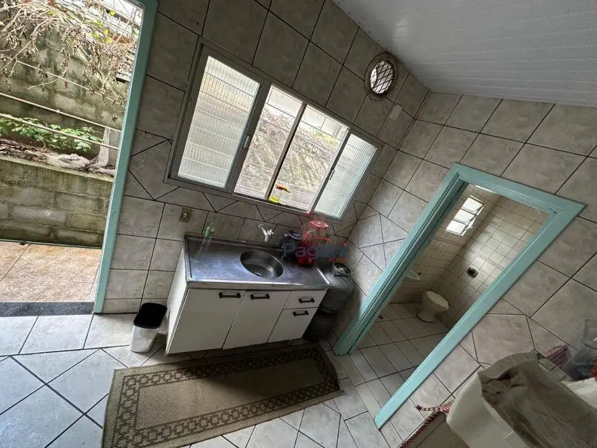 Foto 8 de Casa para alugar, 150m2 em Centro, Palhoca - SC