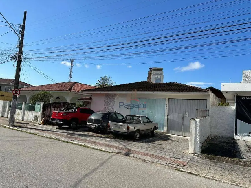 Foto 1 de Casa para alugar, 150m2 em Centro, Palhoca - SC