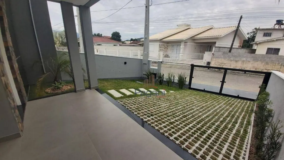 Casa com 2 quartos à venda, 200m2 em Aririú, Palhoca - SC - imagem 4 Foto 4 de Casa com 2 quartos à venda, 200m2 em Aririú, Palhoca - SC