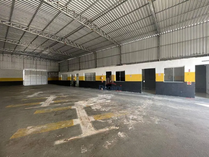 Armazém / Galpão à venda e para alugar, 708m2 em Palhoca - SC - imagem 9 Foto 9 de Armazém / Galpão à venda e para alugar, 708m2 em Palhoca - SC