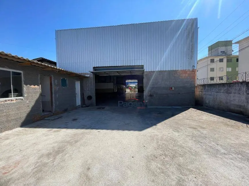 Armazém / Galpão à venda e para alugar, 708m2 em Palhoca - SC - imagem 6 Foto 6 de Armazém / Galpão à venda e para alugar, 708m2 em Palhoca - SC