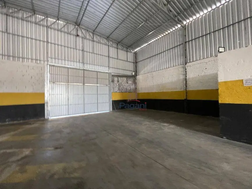 Armazém / Galpão à venda e para alugar, 708m2 em Palhoca - SC - imagem 5 Foto 5 de Armazém / Galpão à venda e para alugar, 708m2 em Palhoca - SC