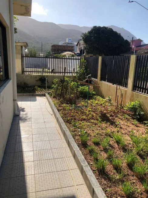 Foto 2 de Casa com 5 quartos à venda, 300m2 em Praia de Fora, Palhoca - SC