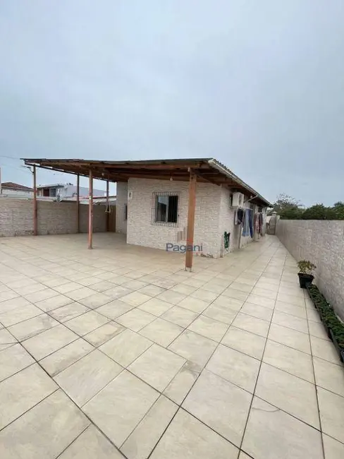 Foto 2 de Casa com 3 quartos à venda, 250m2 em Praia do Meio (Ens Brito), Palhoca - SC