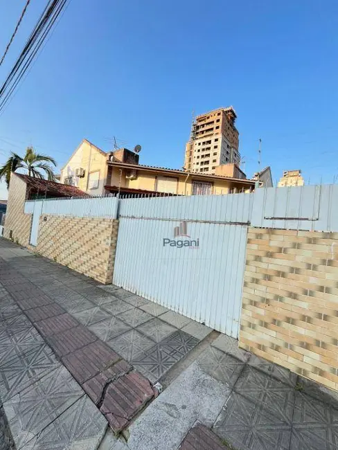 Foto 1 de Casa com 2 quartos à venda, 123m2 em Passa Vinte, Palhoca - SC