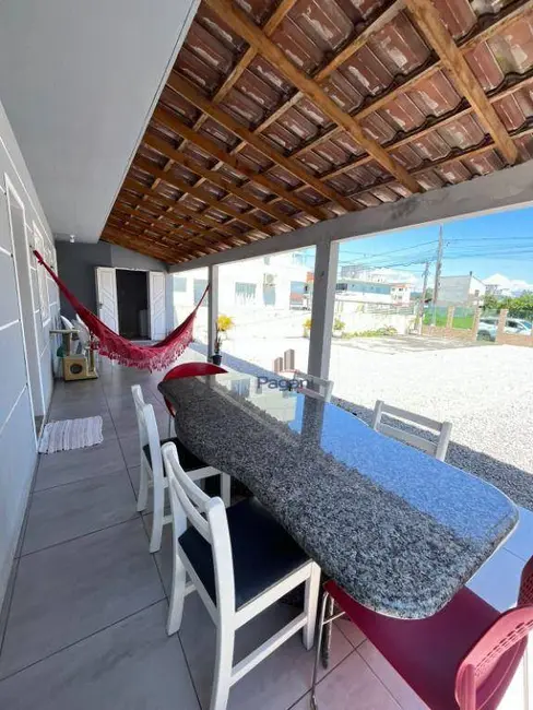 Foto 3 de Casa com 2 quartos à venda, 300m2 em Palhoca - SC