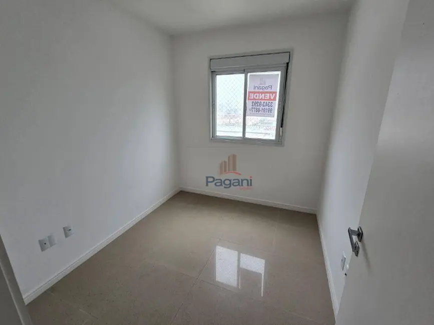 Foto 2 de Apartamento com 3 quartos à venda, 80m2 em Barreiros, Sao Jose - SC