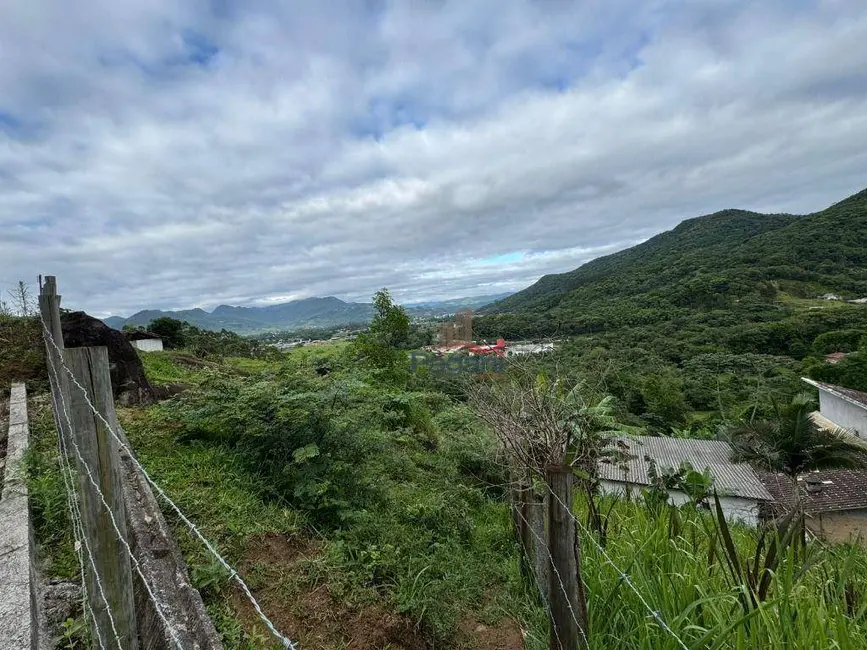 Terreno / Lote à venda, 592m2 em Alto Aririú, Palhoca - SC - imagem 4 Foto 4 de Terreno / Lote à venda, 592m2 em Alto Aririú, Palhoca - SC