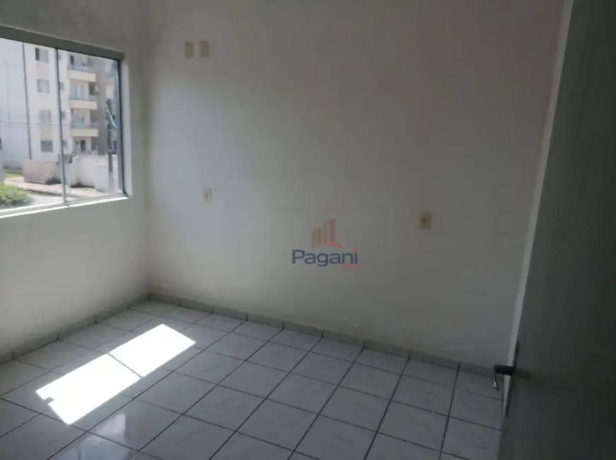 Foto 4 de Apartamento com 1 quarto à venda, 30m2 em Palhoca - SC