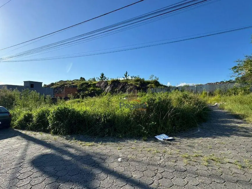 Foto 1 de Terreno / Lote à venda, 300m2 em Aririú, Palhoca - SC