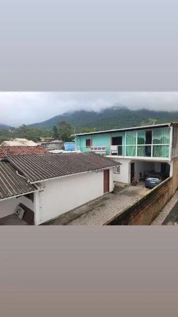 Foto 2 de Casa com 8 quartos à venda, 300m2 em Praia de Fora, Palhoca - SC