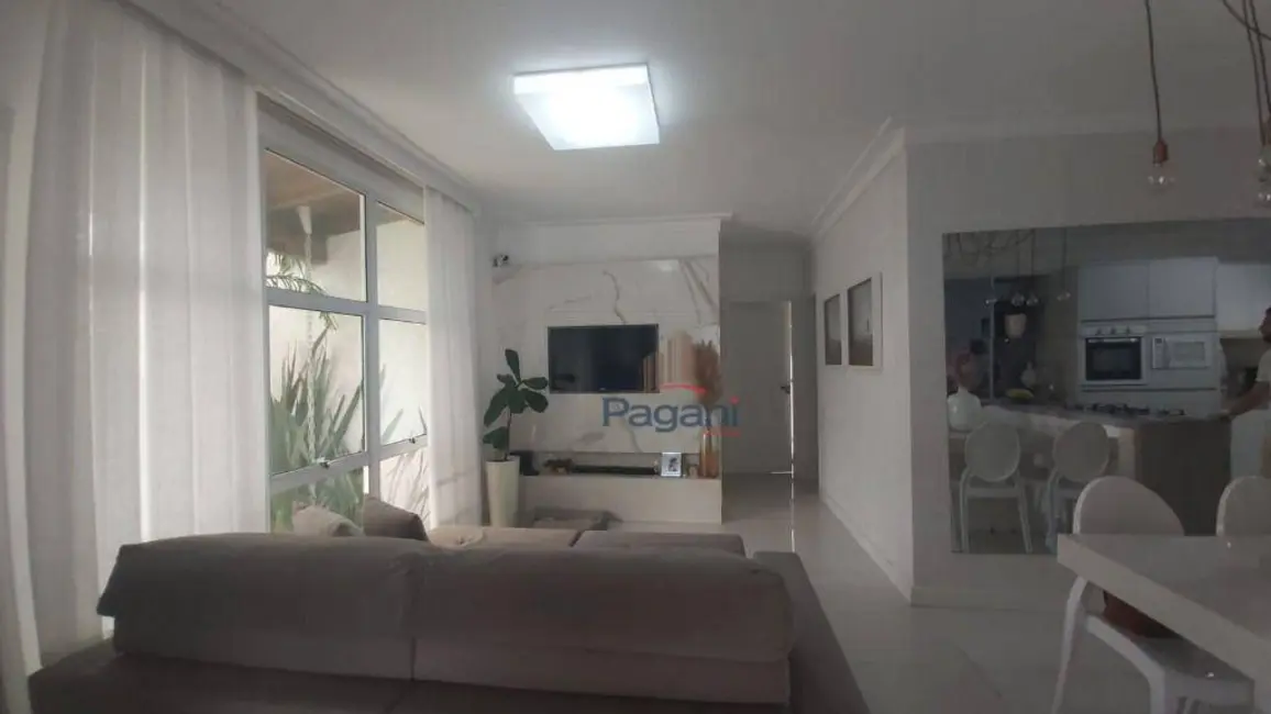 Foto 8 de Casa com 5 quartos à venda, 372m2 em Canasvieiras, Florianopolis - SC