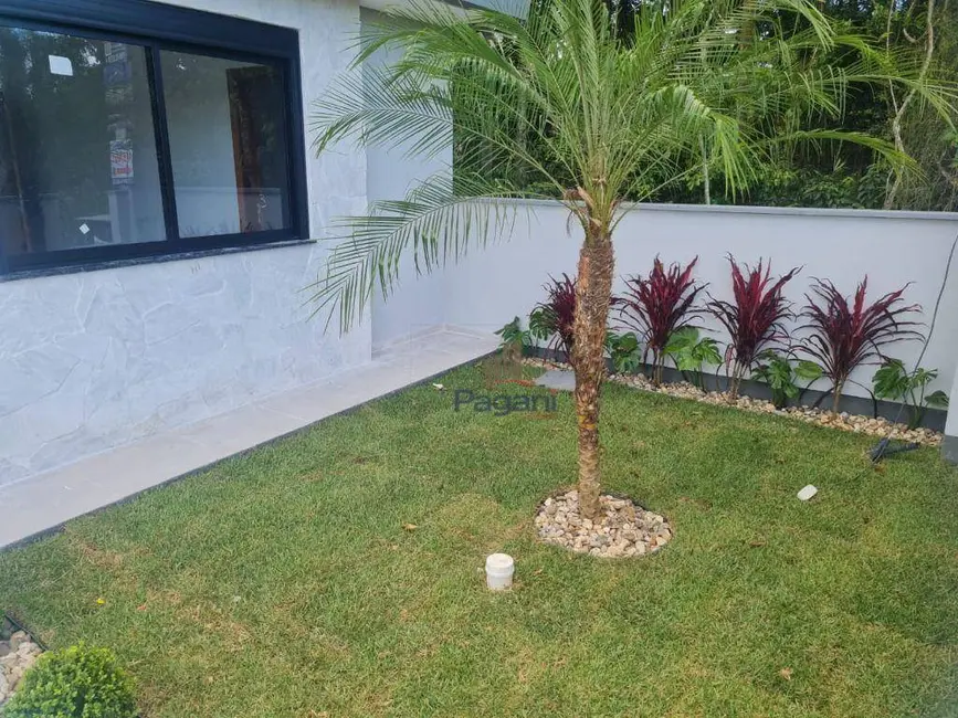 Foto 2 de Casa com 3 quartos à venda, 251m2 em Forquilhas, Sao Jose - SC