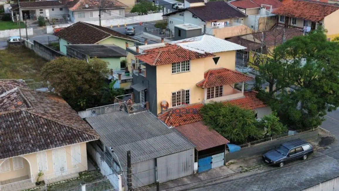 Foto 1 de Casa com 5 quartos à venda, 490m2 em Centro, Palhoca - SC