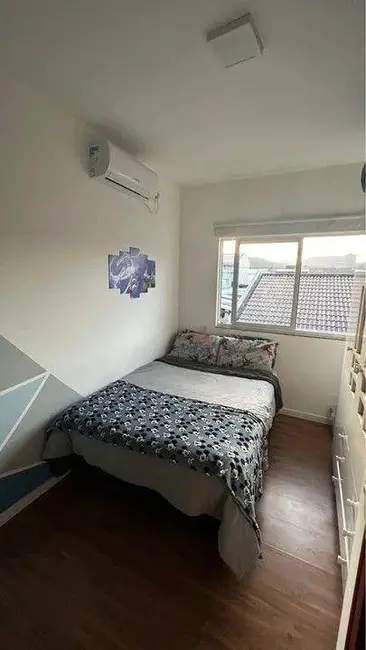 Foto 9 de Sobrado com 2 quartos à venda, 200m2 em Caminho Novo, Palhoca - SC