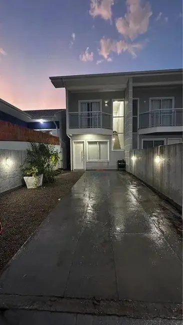 Foto 2 de Sobrado com 2 quartos à venda, 200m2 em Caminho Novo, Palhoca - SC